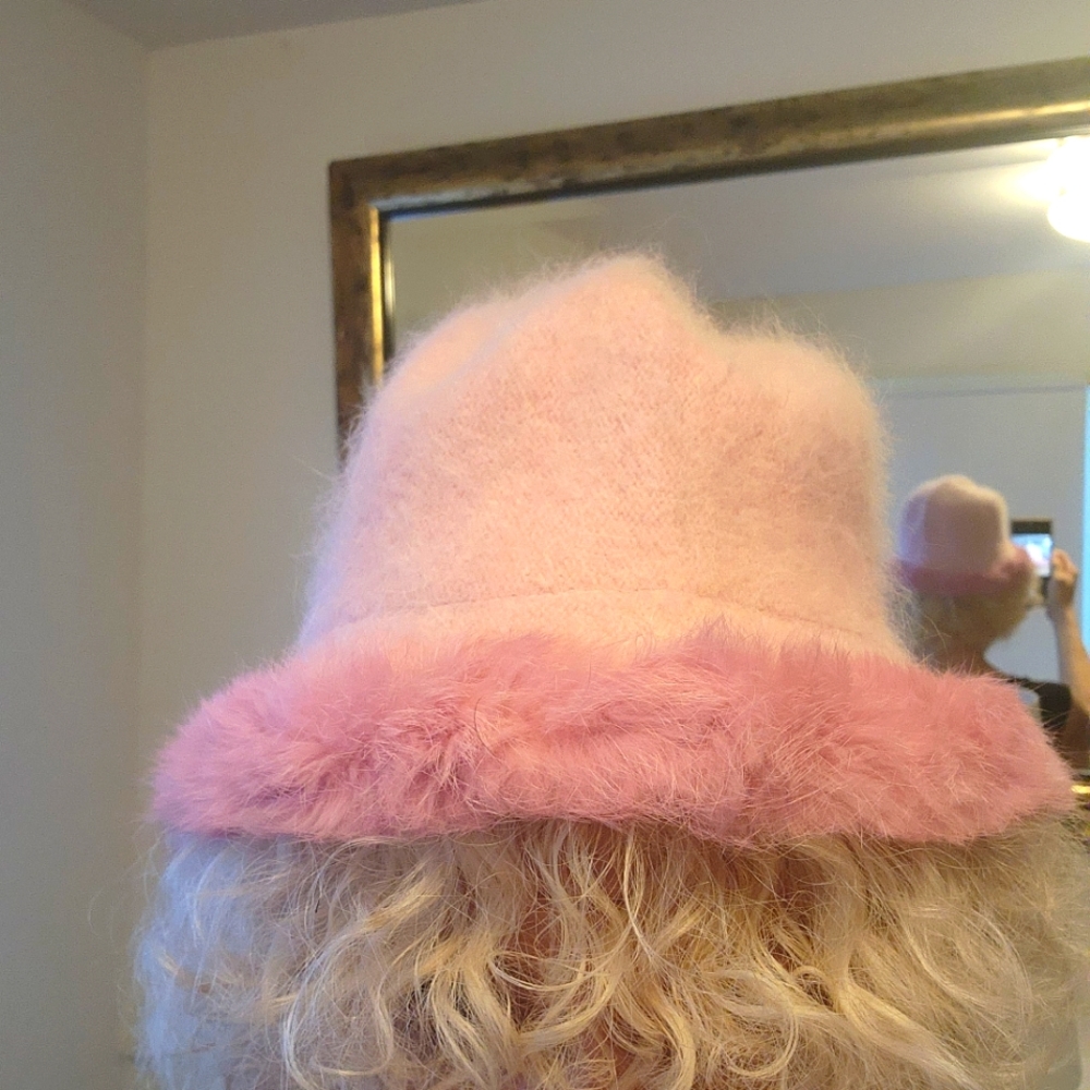 Unbranded Pink Fuzzy Mohair Hat with Feathers